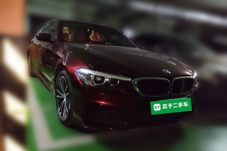 Used BMW 5 Series 2019 Facelifted 530Li Leading Edition M Sport Package Front Right 45 Deg