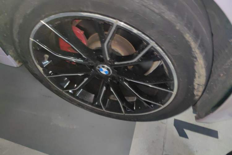 Used BMW 5 Series 2019 Restyled 525Li M Sport Package Right Front Wheel Hub