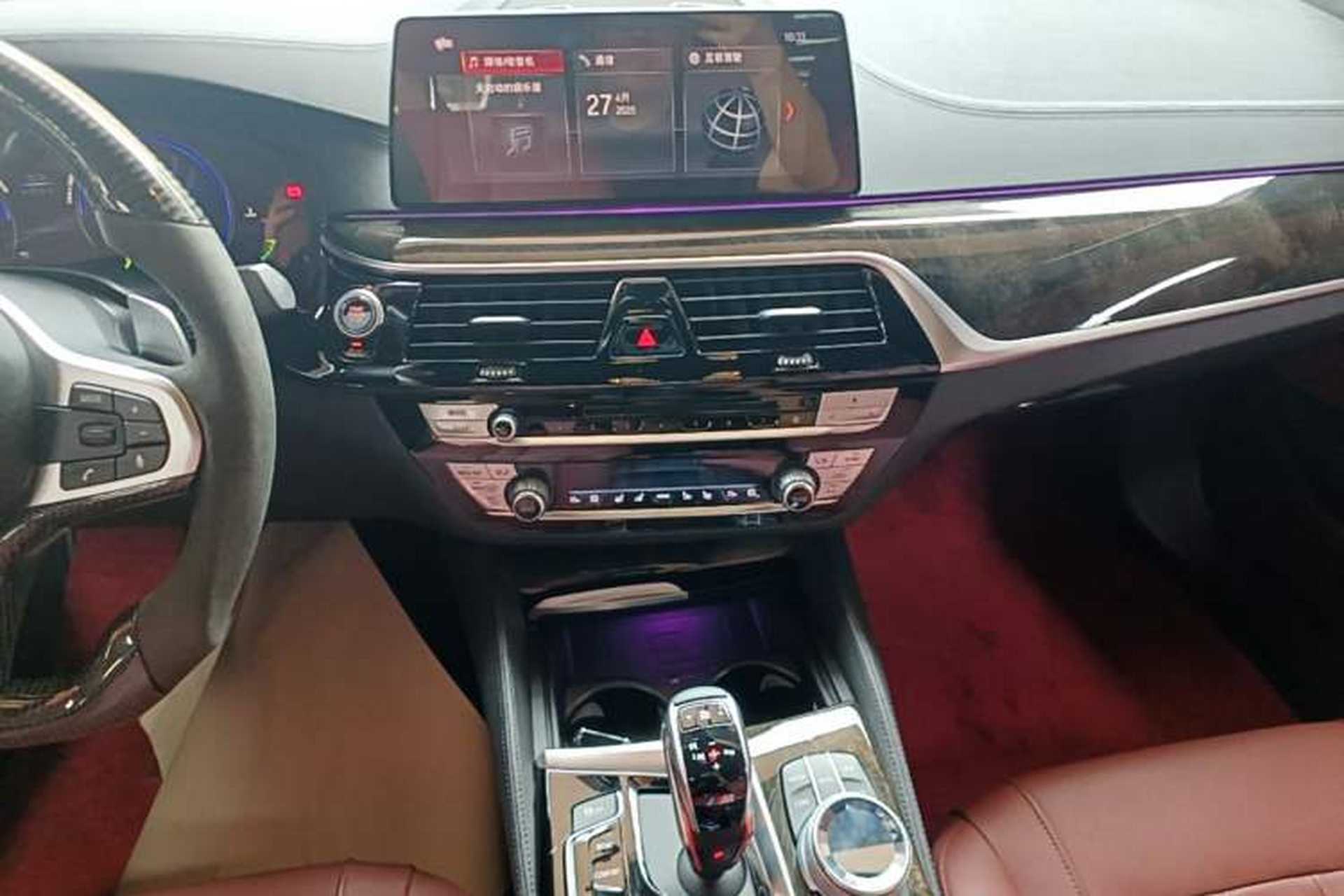 Used BMW 5 Series 2019 Restyled 530Li Luxury Edition M Sport Package Audio And AC Panel