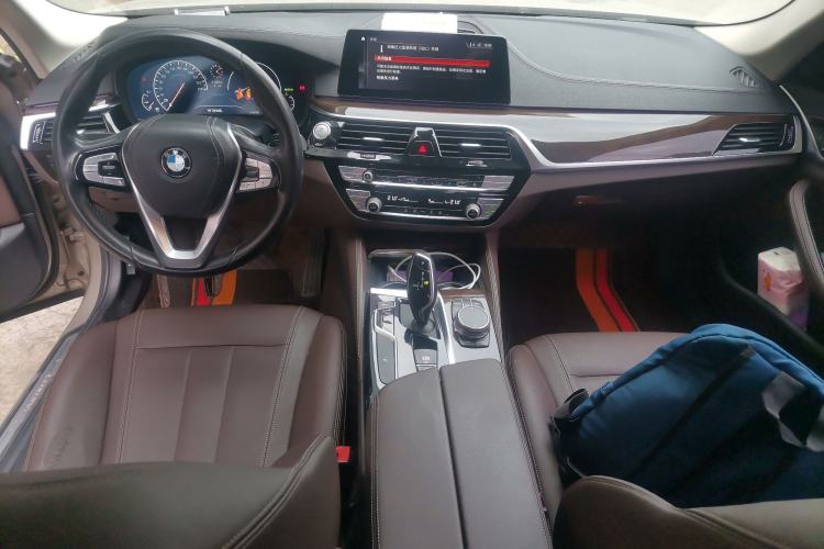 Used BMW 5 Series 2019 525Li Luxury Package Center Console