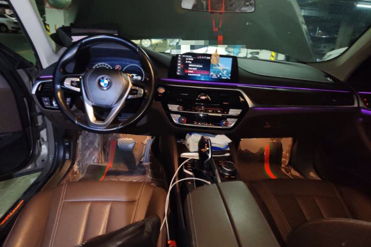 Used BMW 5 Series 2019 525Li Luxury Package Center Console