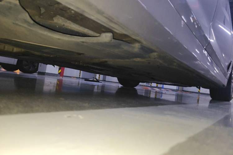 Used BMW 5 Series 2019 530Li Leading Model Luxury Package Chassis Rear Right
