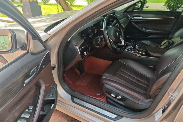 Used BMW 5 Series 2019 530Li Leading Model Luxury Package Driver Seat