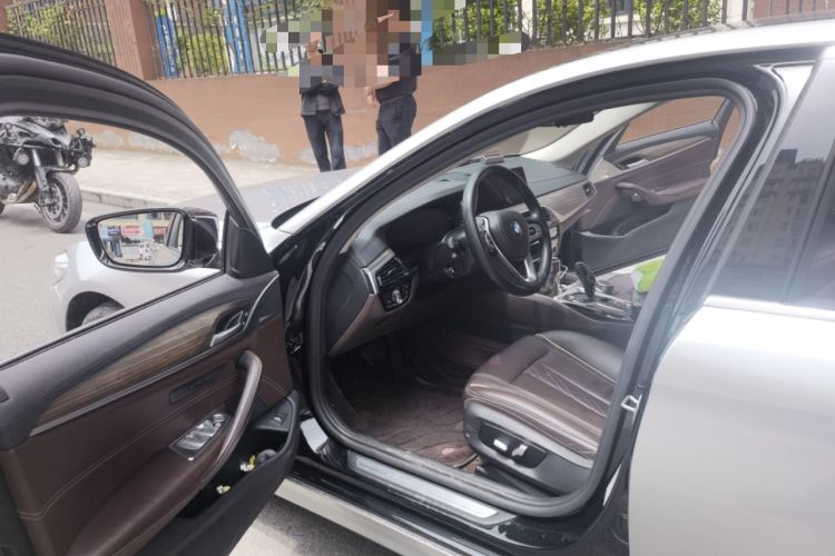 Used BMW 5 Series 2019 Facelifted 530Li Leading Edition Luxury Package Driver Seat