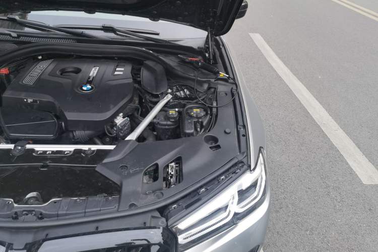 Used BMW 5 Series 2019 Facelifted 530Li Leading Edition Luxury Package Engine Bay Left