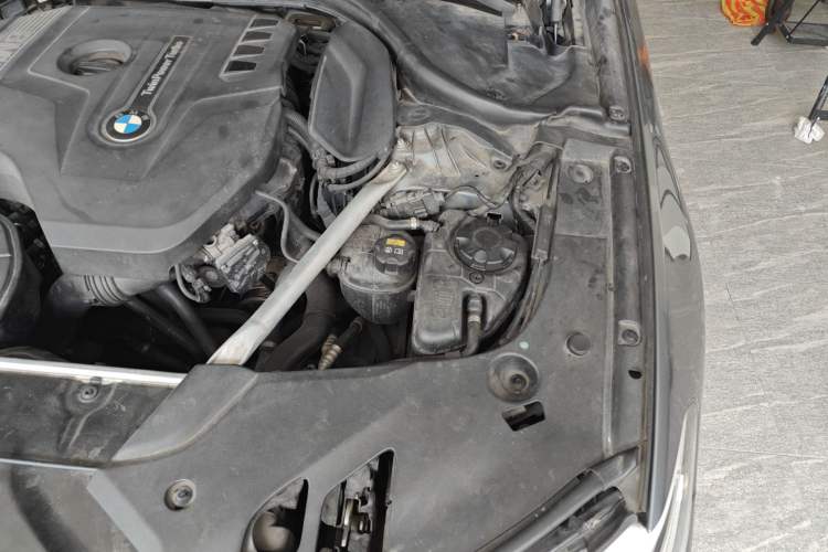 Used BMW 5 Series 2019 Facelifted 530i M Sport Package Engine Bay Left