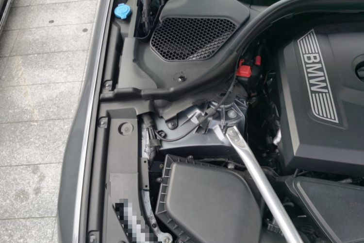 Used BMW 5 Series 2019 525i M Sport Package Engine Bay Right