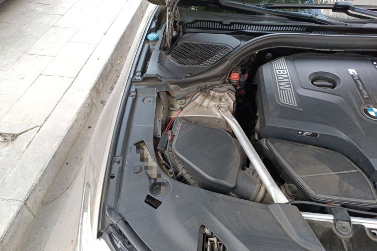Used BMW 5 Series 2019 Facelifted 525Li Luxury Package Engine Bay Right