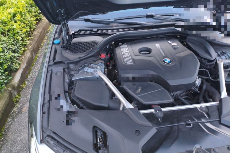 Used BMW 5 Series 2019 530i M Sport Package Engine Bay Right