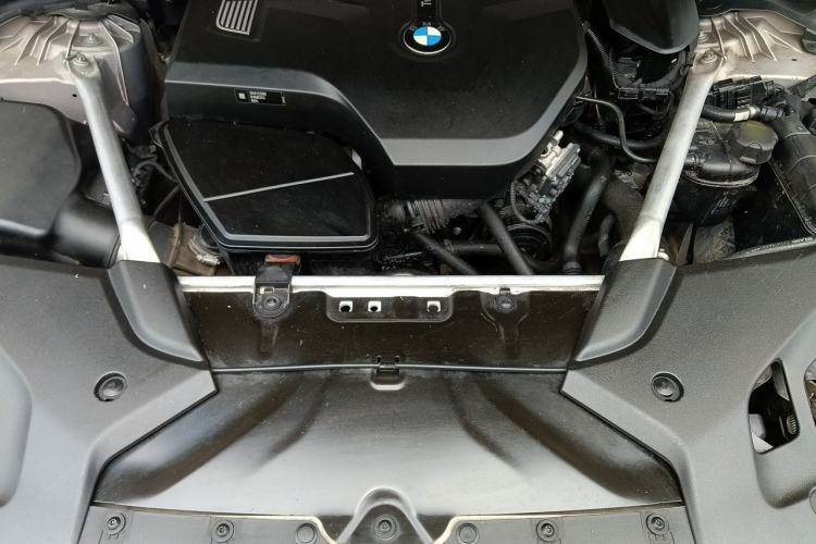 Used BMW 5 Series 2019 525Li Luxury Package Engine Bay