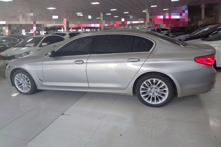 Used BMW 5 Series 2019 525Li Luxury Package Exterior 3