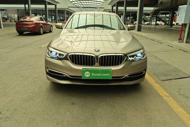 Used BMW 5 Series 2019 Facelifted 525Li Luxury Package Front