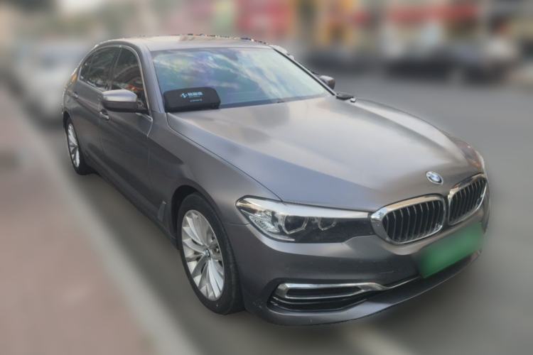 Used BMW 5 Series 2019 Updated 530Li xDrive Luxury Package Front Right 45 Deg