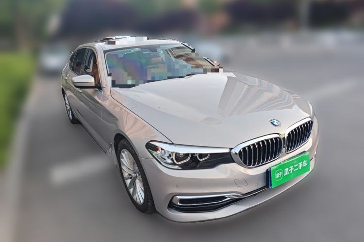 Used BMW 5 Series 2019 Updated 530Li xDrive Luxury Package Front Right 45 Deg