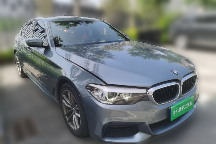 Used BMW 5 Series 2019 525i M Sport Package Front Right 45 Deg