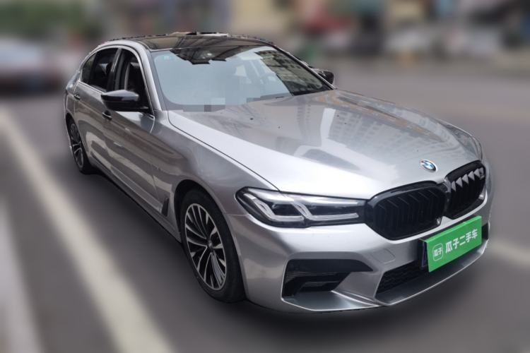Used BMW 5 Series 2019 Facelifted 530Li Leading Edition Luxury Package Front Right 45 Deg
