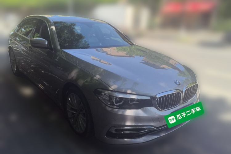 Used BMW 5 Series 2019 Updated 530Li xDrive Luxury Package Front Right 45 Deg