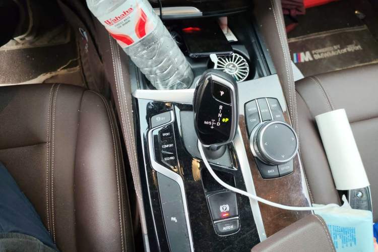 Used BMW 5 Series 2019 525Li Luxury Package Gear Lever