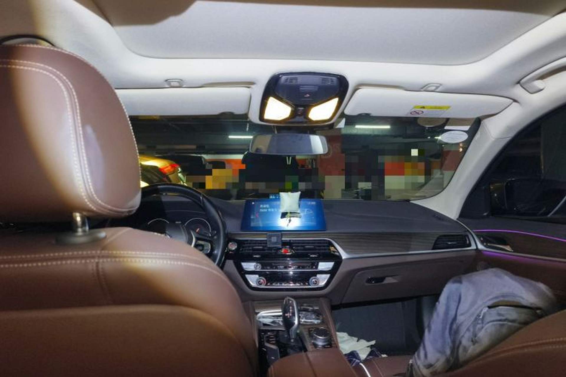 Used BMW 5 Series 2019 530Li Leading Model Luxury Package Headliner