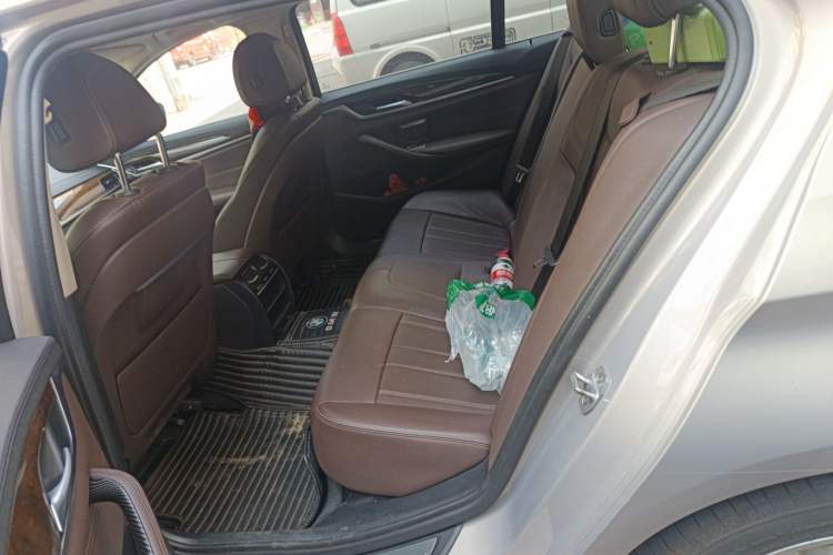 Used BMW 5 Series 2019 525Li Luxury Package Interior 4