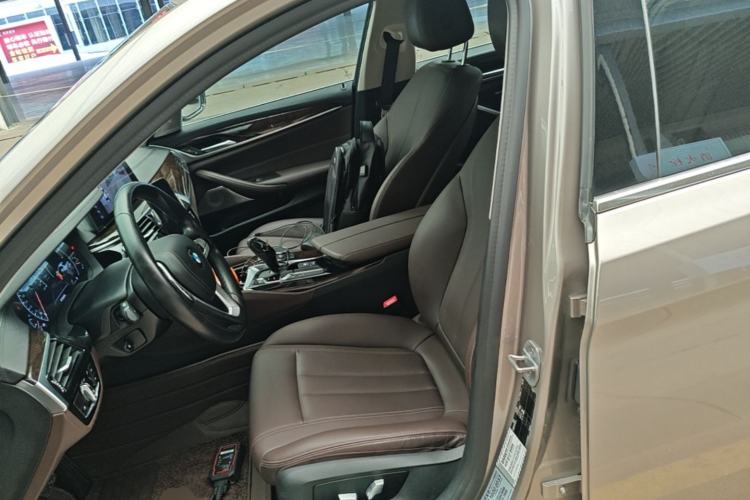 Used BMW 5 Series 2019 Facelifted 525Li Luxury Package Left Front Seat