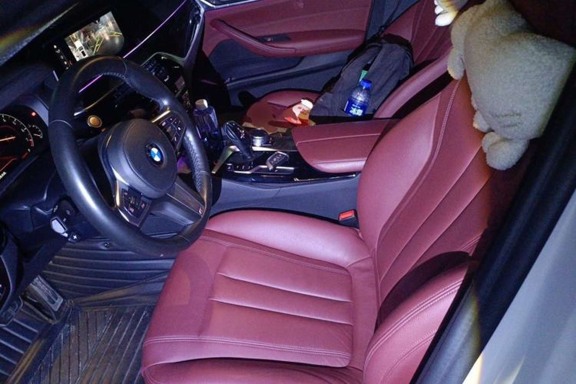 Used BMW 5 Series 2019 Facelifted 530Li Leading Edition M Sport Package Left Front Seat