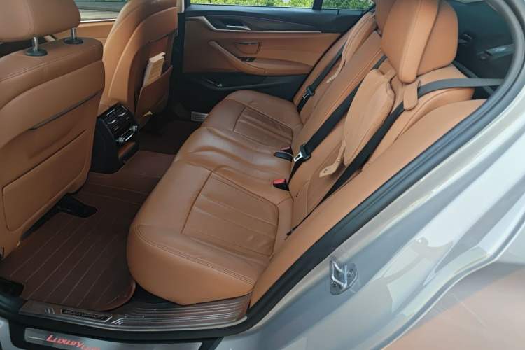 Used BMW 5 Series 2019 Updated 530Li xDrive Luxury Package Left Rear Seat