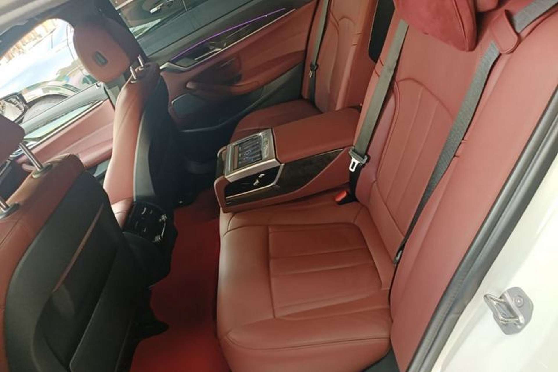 Used BMW 5 Series 2019 Restyled 530Li Luxury Edition M Sport Package Left Rear Seat