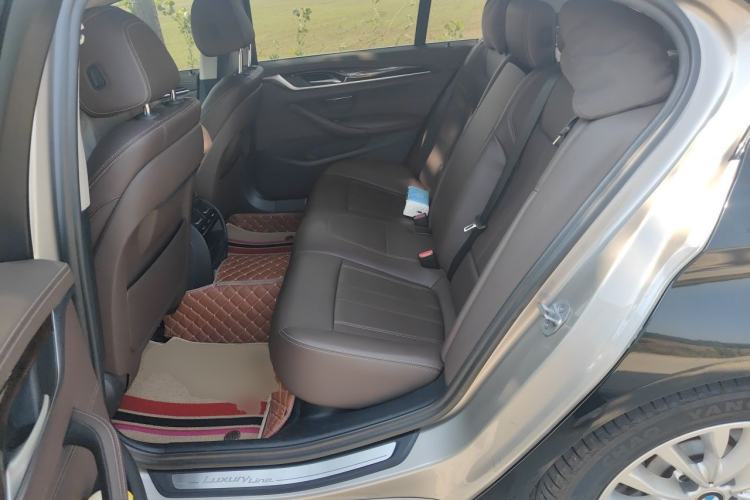 Used BMW 5 Series 2019 525Li Luxury Package Left Rear Seat