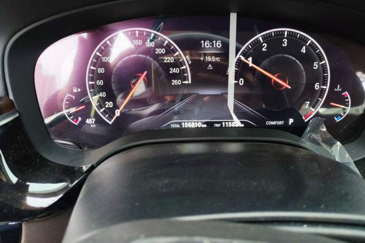 Used BMW 5 Series 2019 525Li Luxury Package Odometer Close Up