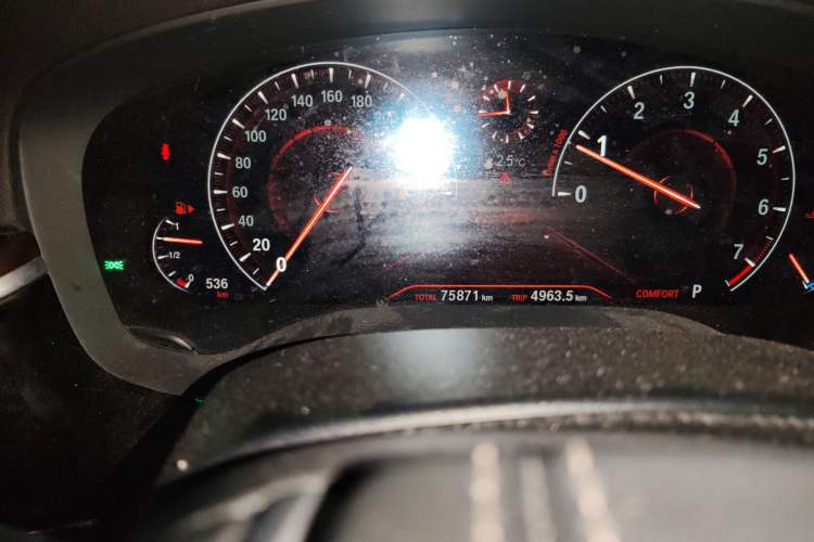 Used BMW 5 Series 2019 525Li Luxury Package Odometer Close Up