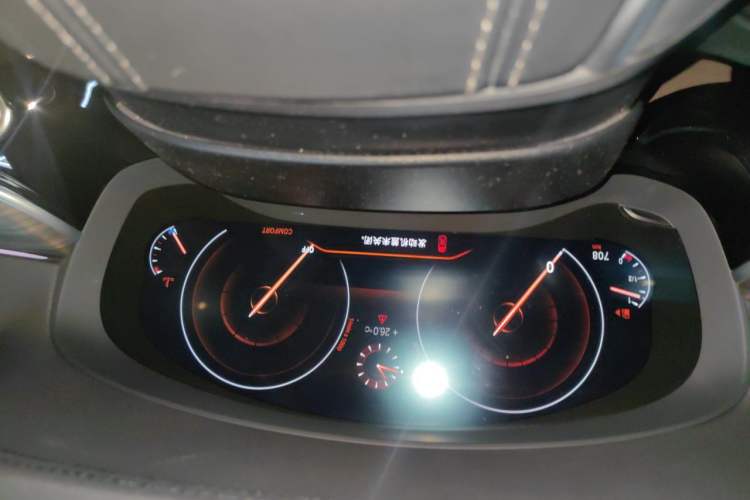 Used BMW 5 Series 2019 530Li Luxury Edition Premium Package Odometer Close Up