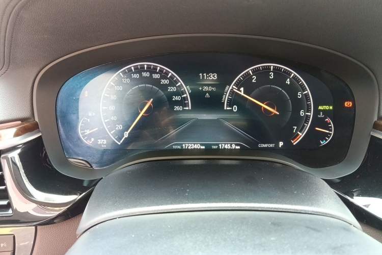 Used BMW 5 Series 2019 525Li Luxury Package Odometer Close Up