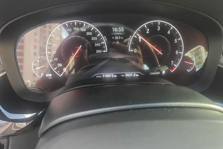 Used BMW 5 Series 2019 525i M Sport Package Odometer Close Up