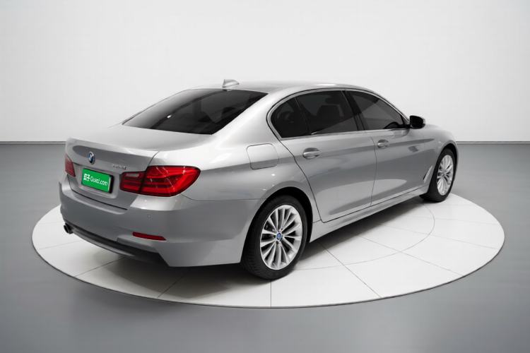 Used BMW 5 Series 2019 525Li Luxury Package Rear Right 45 Deg