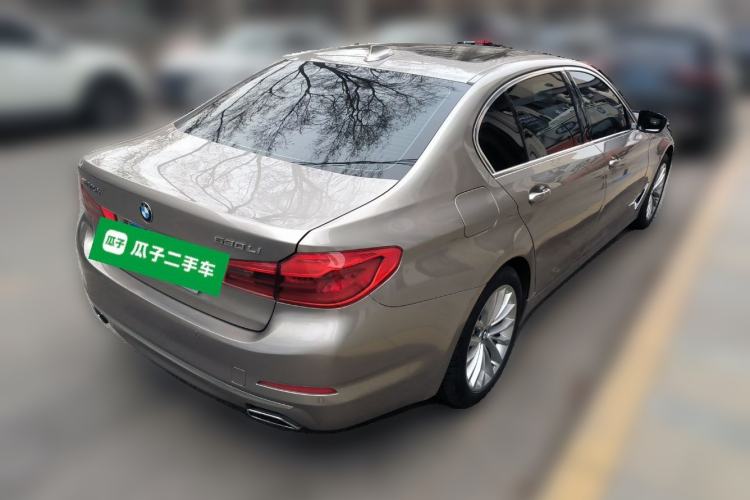 Used BMW 5 Series 2019 530Li xDrive Luxury Package Rear Right 45 Deg