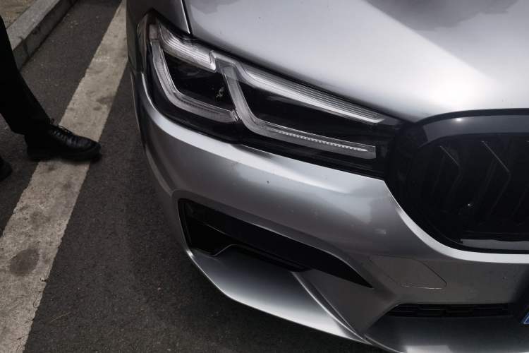 Used BMW 5 Series 2019 Facelifted 530Li Leading Edition Luxury Package Right Front Headlight