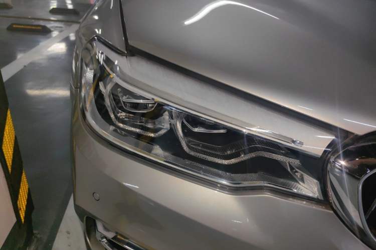 Used BMW 5 Series 2019 530Li Luxury Edition Premium Package Right Front Headlight