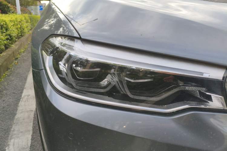 Used BMW 5 Series 2019 530i M Sport Package Right Front Headlight