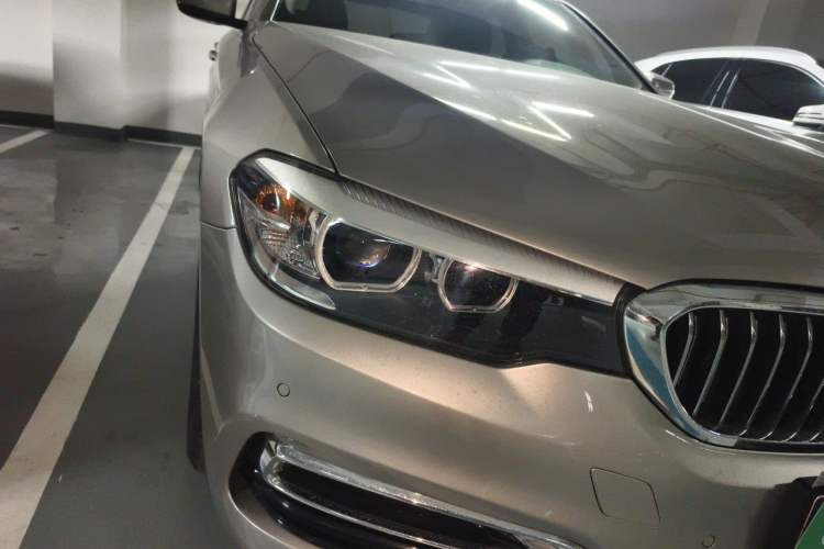Used BMW 5 Series 2019 530Li Leading Model Luxury Package Right Front Headlight