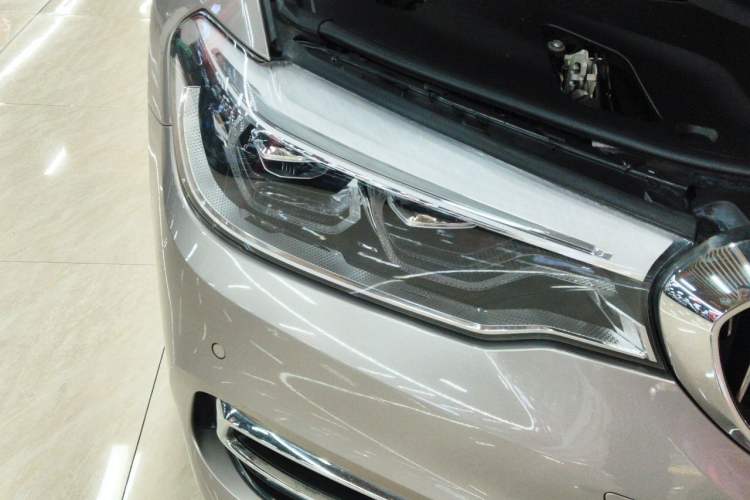Used BMW 5 Series 2019 Facelifted 530Li Luxury Edition Premium Package Right Front Headlight