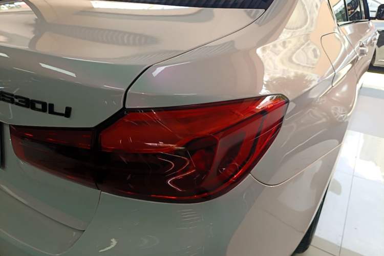 Used BMW 5 Series 2019 Restyled 530Li Luxury Edition M Sport Package Right Rear Taillight