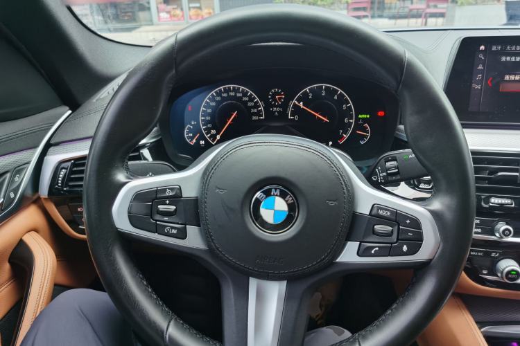 Used BMW 5 Series 2019 525i M Sport Package Steering Wheel