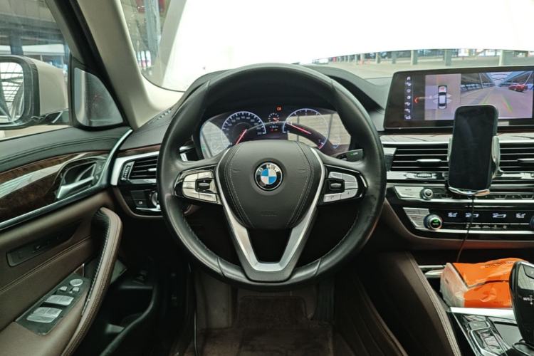 Used BMW 5 Series 2019 Facelifted 525Li Luxury Package Steering Wheel