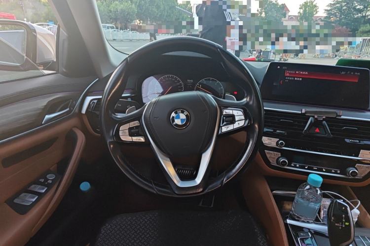 Used BMW 5 Series 2019 Updated 530Li xDrive Luxury Package Steering Wheel