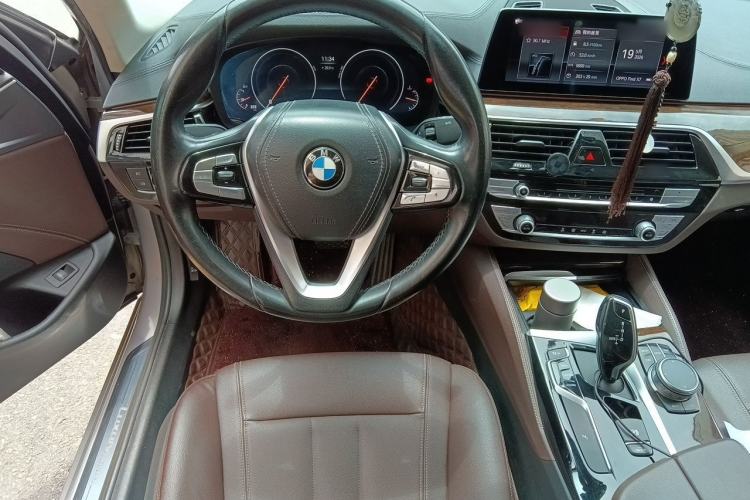 Used BMW 5 Series 2019 525Li Luxury Package Steering Wheel