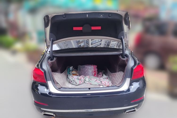 Used BMW 5 Series 2019 Facelifted 530Li Leading Edition Luxury Package Trunk