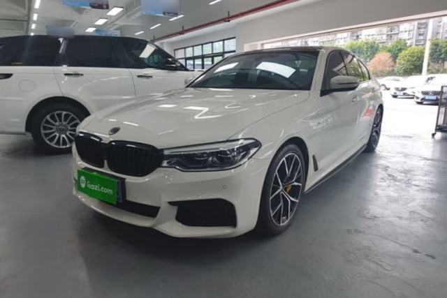 Ojetý BMW 5 Series 2019 Facelifted 530i M Sport Package