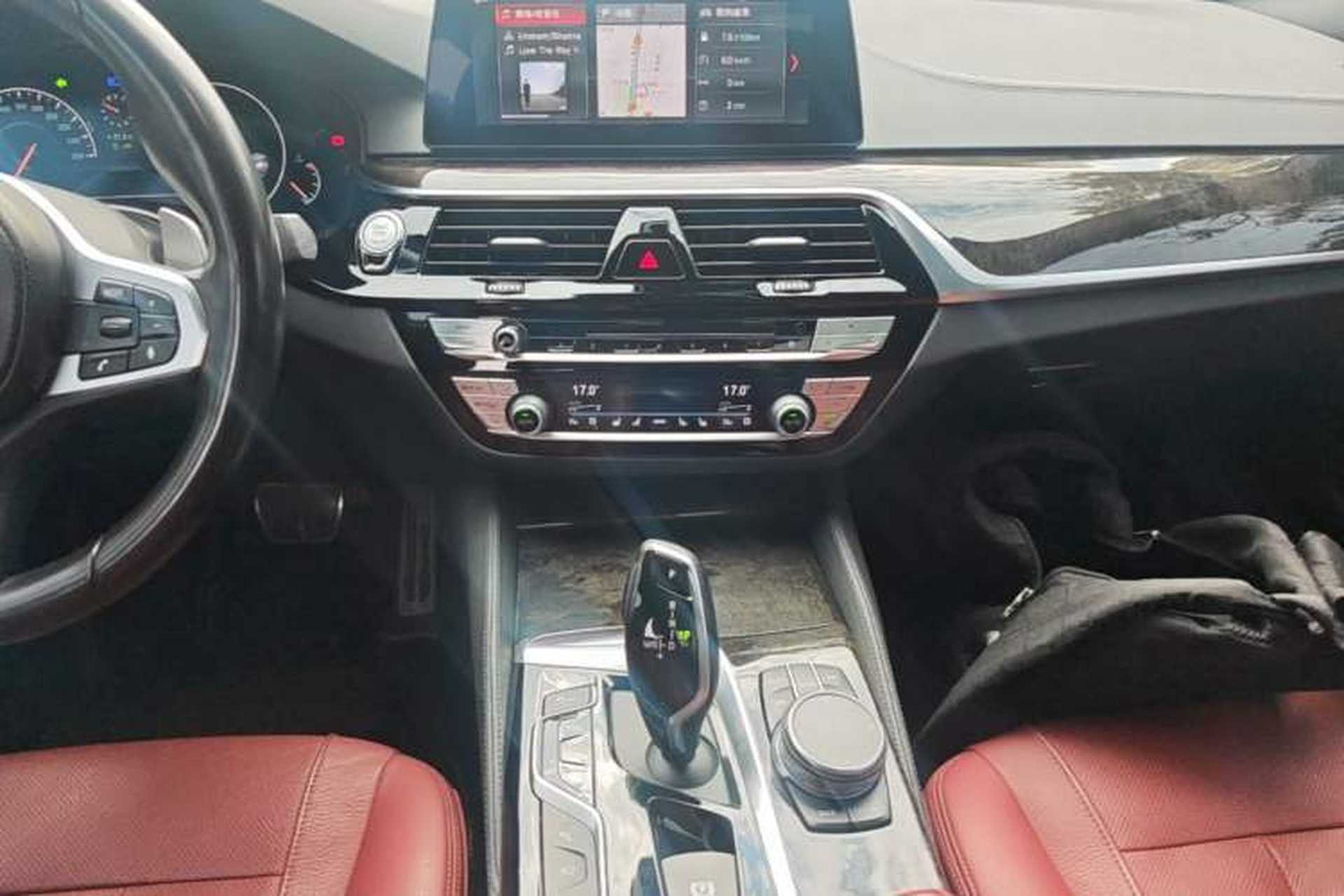 Used BMW 5 Series 2019 Restyled 530Li Luxury Edition M Sport Package Audio And AC Panel