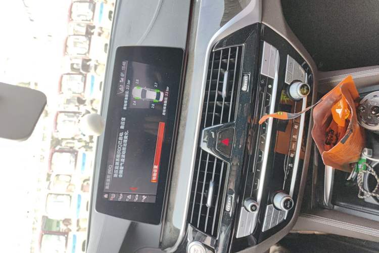 Used BMW 5 Series 2019 Restyled 525Li M Sport Package Audio And AC Panel